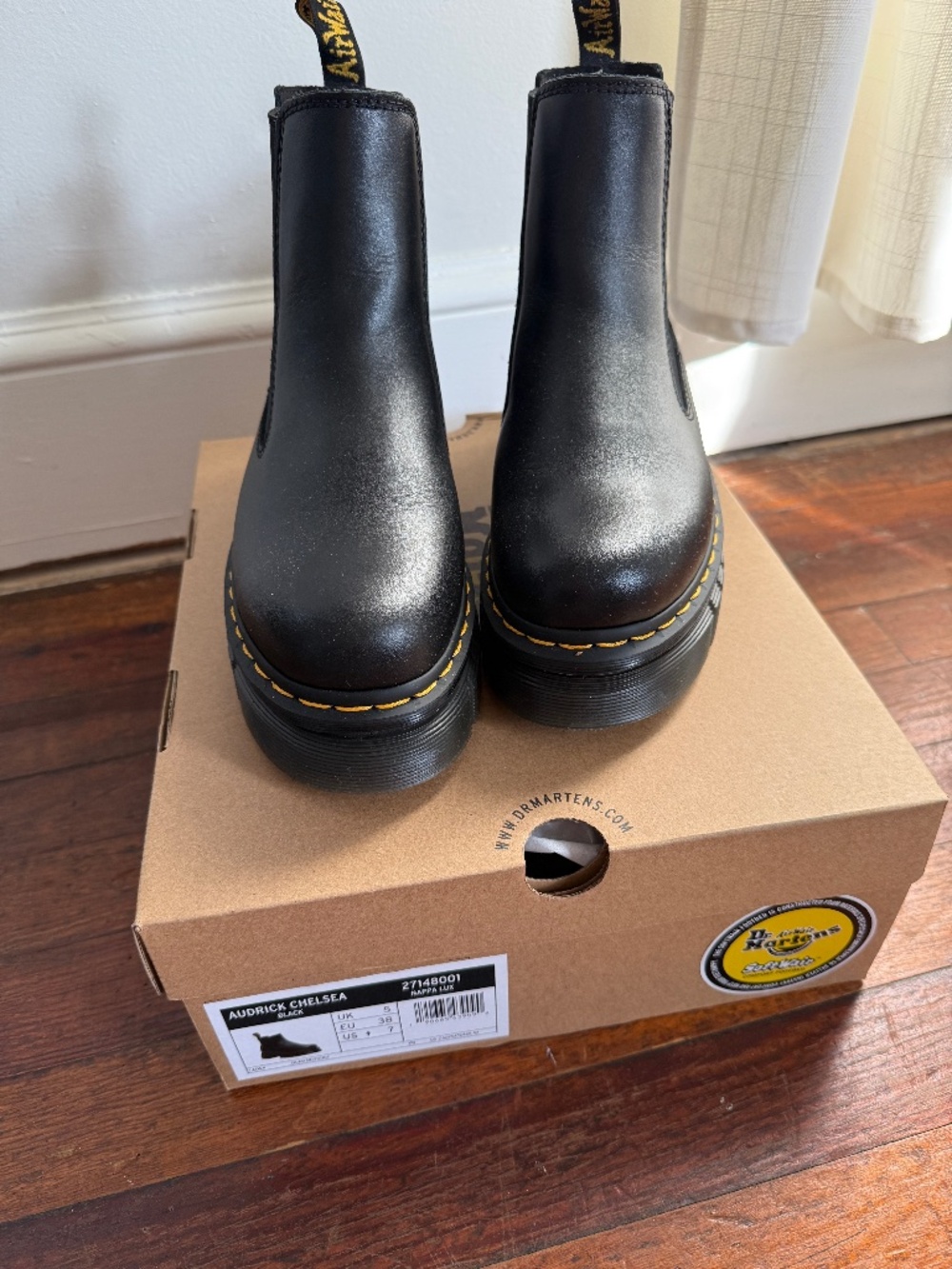 Dr. Martens Audrick Nappa leather platform Chelsea boots | size W7